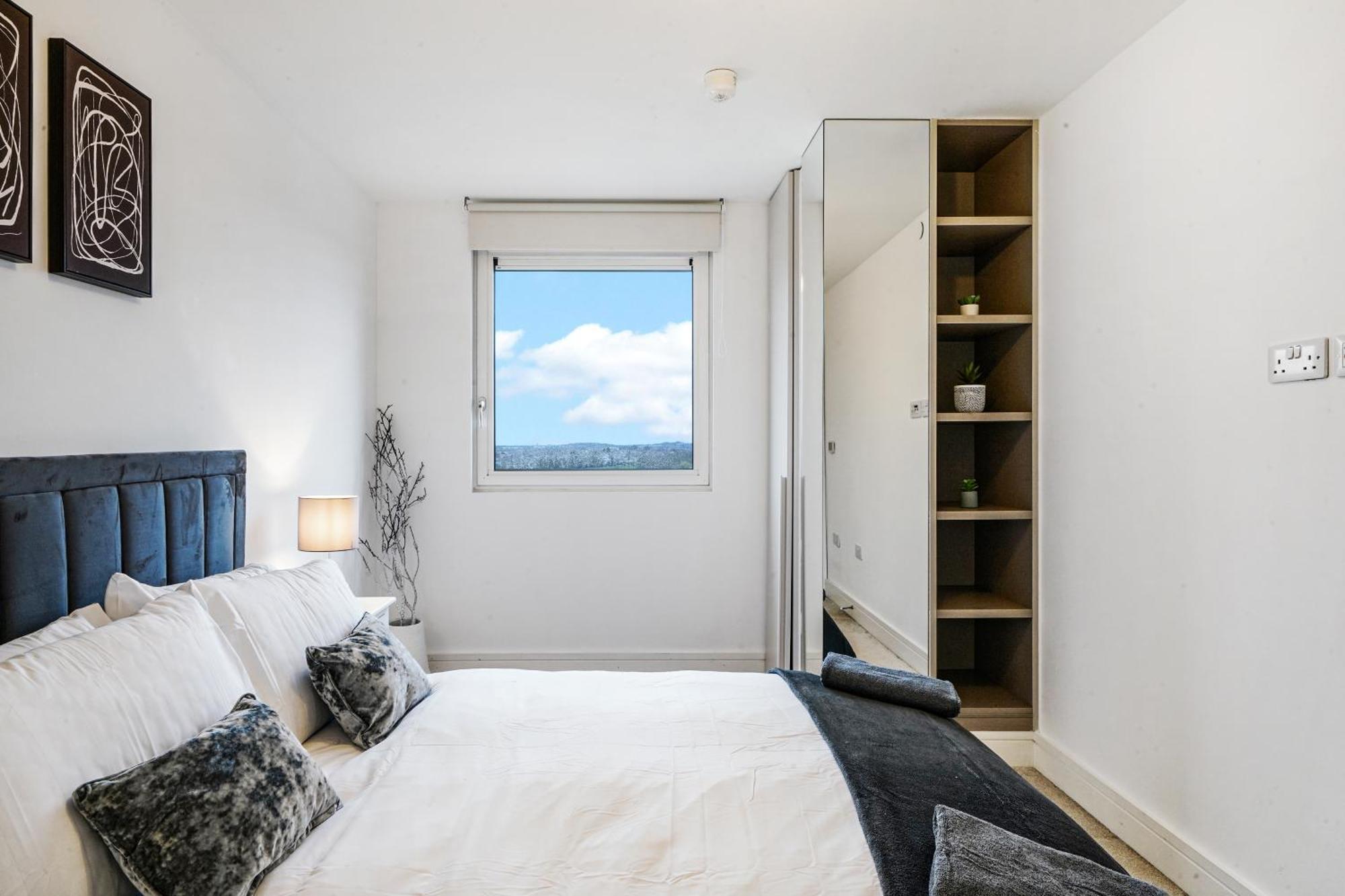 Luxury Apartment With Stunning Views On 10Th Floor Edgware Dış mekan fotoğraf